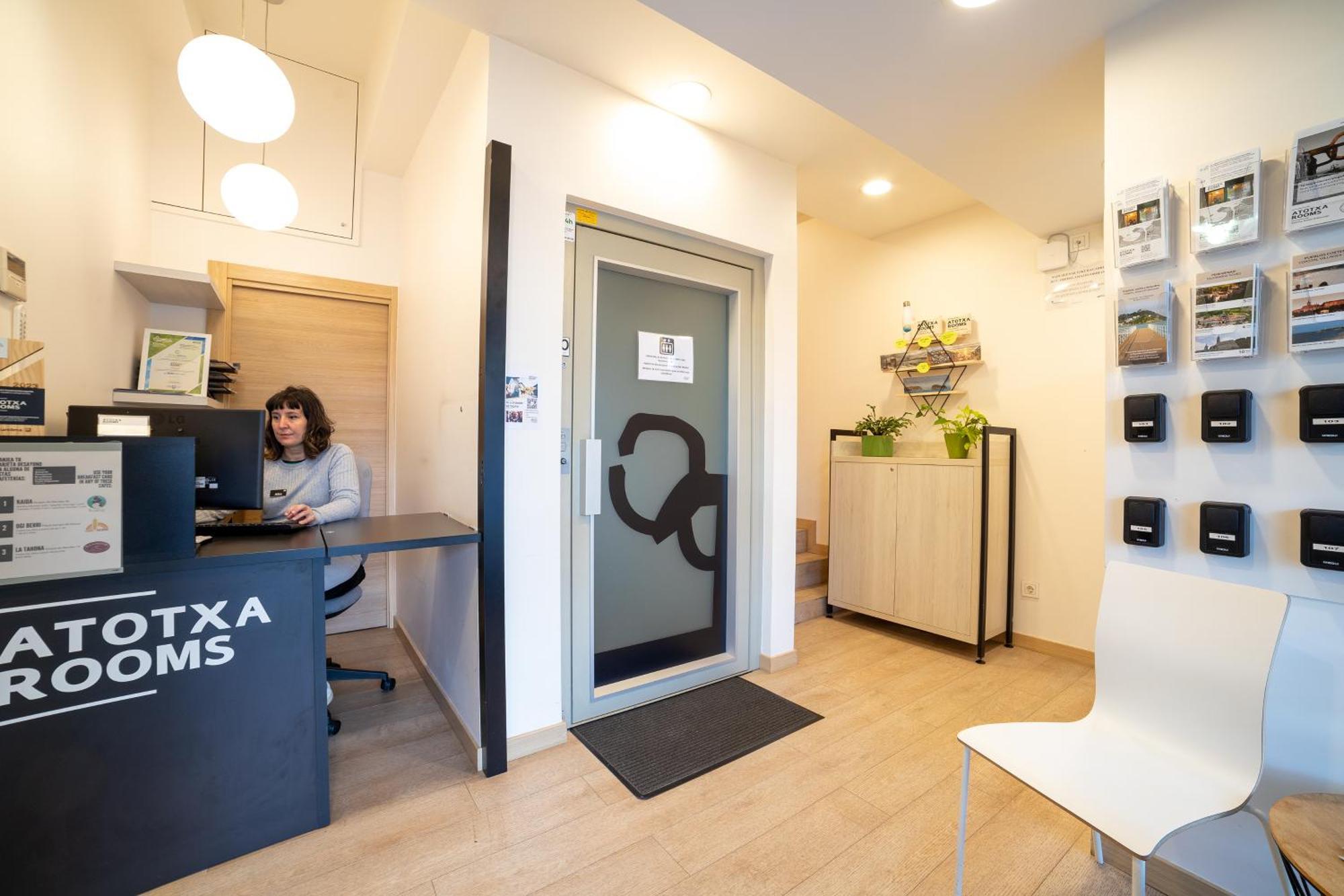 Atotxa Rooms San Sebastian Exterior photo